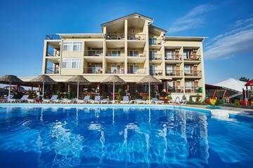 Фотографии Отель GRAND Hotel г. Затока (Украина) №1 Фото Отель GRAND Hotel г. Затока 1