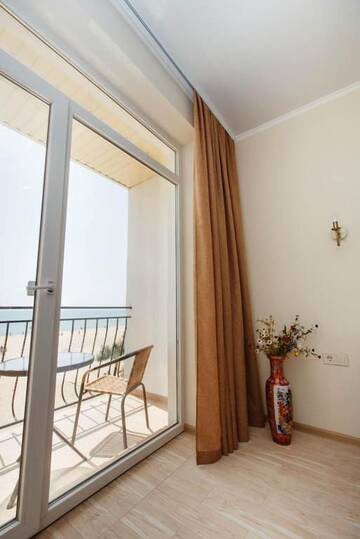 Фото номера Люкс с 2 террасами и видом на море Отель Hotel Alion г. Затока 15