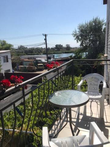 Фото номера Апартаменты с 2 спальнями Гостевой дом Guest House WhiteHouse г. Затока 11