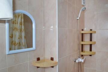 Фото номера Двухместный номер Делюкс с 1 кроватью Отель Sea View г. Затока 8