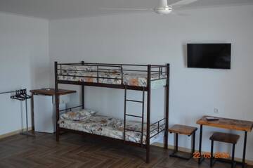 Фото номера Четырехместный номер с видом на море Отель Sea View г. Затока 5